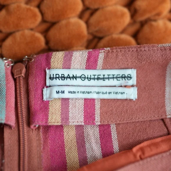 Skirt - Picture 2 of 3